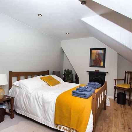 Restful And Cosy 4 Bed Home Minutes From The Beach Сэндгэйт Экстерьер фото